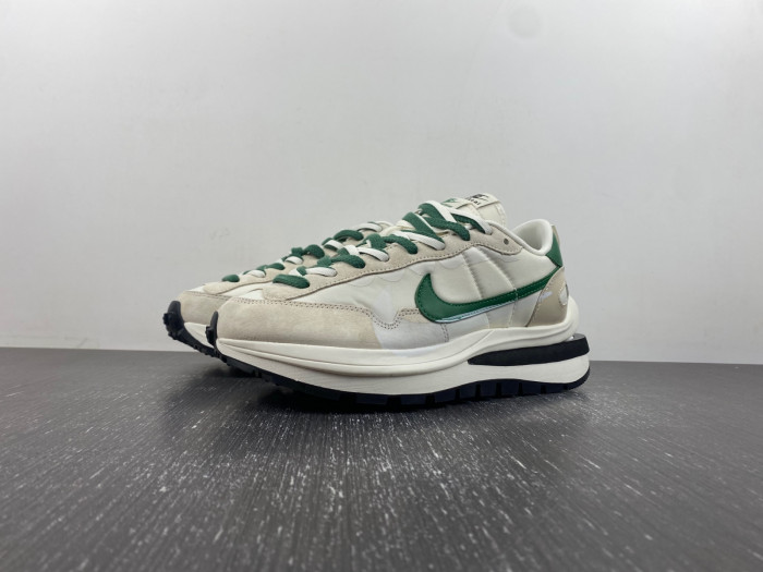 nike sacai x vaporwaffle ns11251