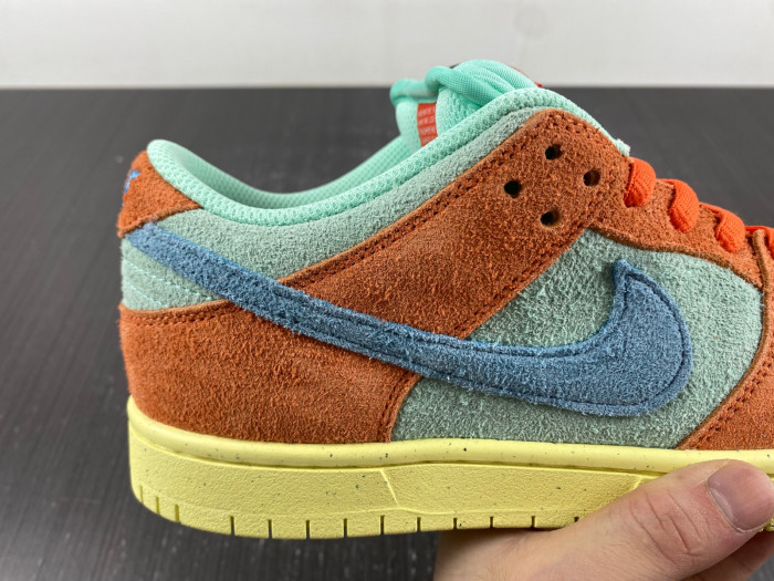 nike sb dunk low “noise aqua” dv5429-800