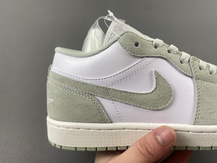 air jordan 1 low "light green" fn5214-131