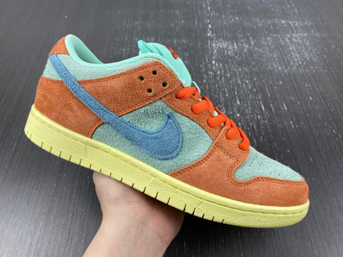 nike sb dunk low “noise aqua” dv5429-800