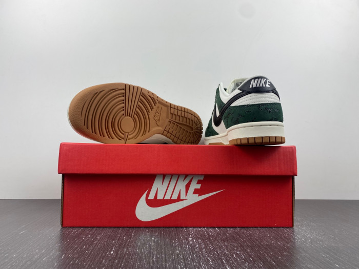nike dunk low “green snake” fq8893-397
