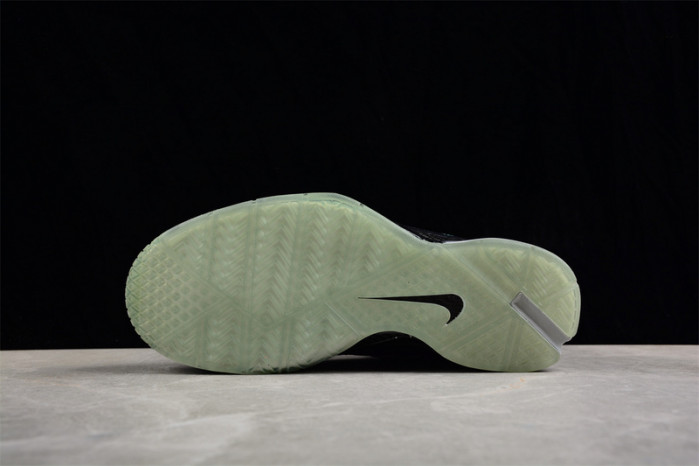 nike kobe 1 prelude (81 points) 640221-001