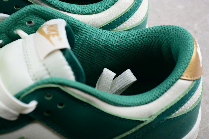 nike dunk low malachite university gold fb7173-131