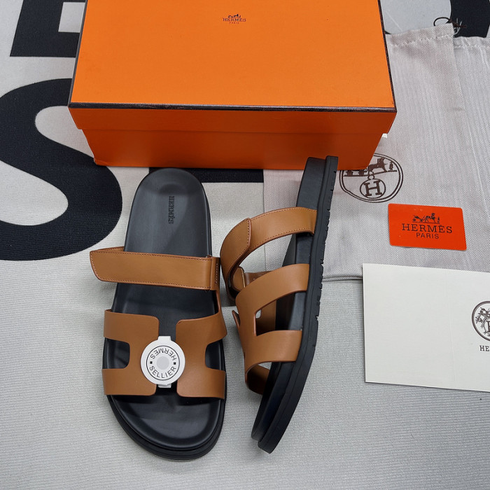 herme* sandal 42
