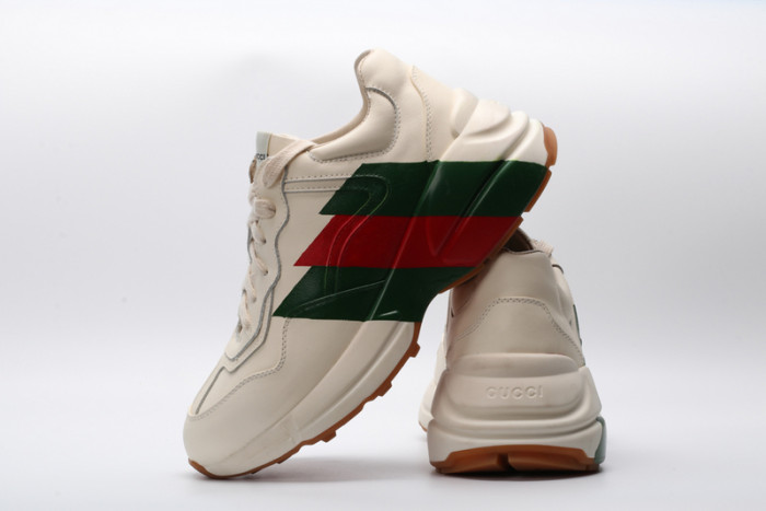 G*u*i* rhyton sneaker