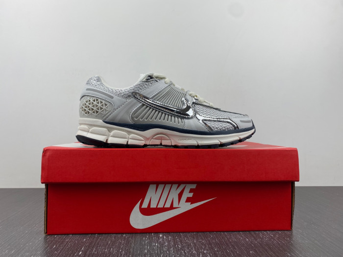 nike zoom vomero 5 photon dust metallic silver fd0884-025