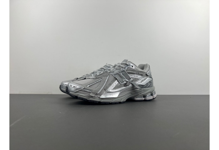 New Balance 1906A Concrete Silver Metallic M1906AG