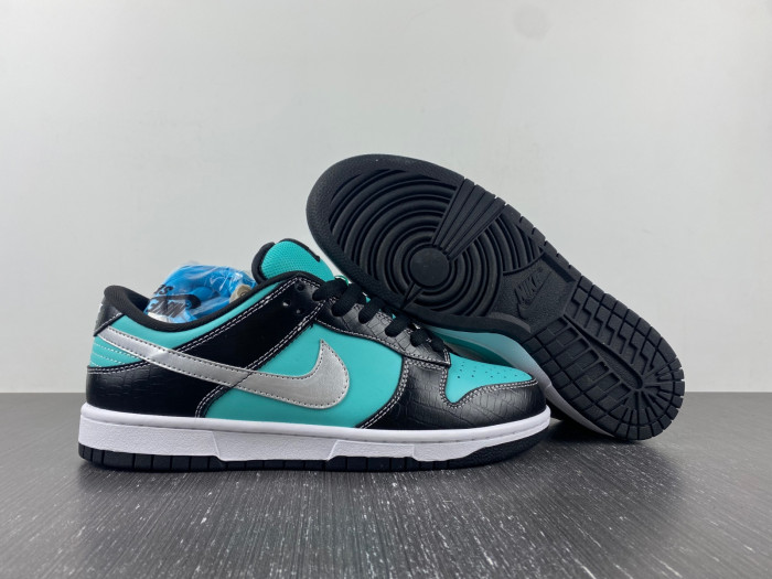 nike dunk sb low D1am0nd s*pply co. "t*f*ny" 304292-402