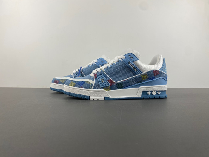 LV snekaers L0000535