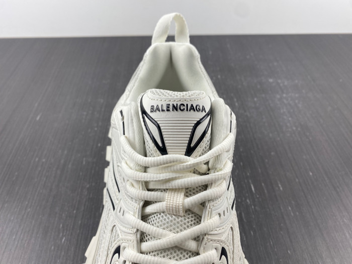 BALENCIAGA DEFENDER SNEAKER