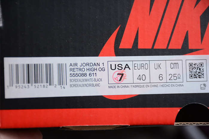 AIR JORDAN 1 RETRO HIGH OG “BORDEAUX” 555088-611