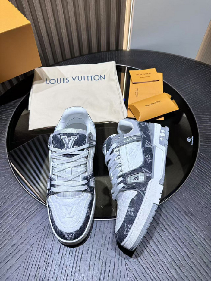 LV snekaers L0000400