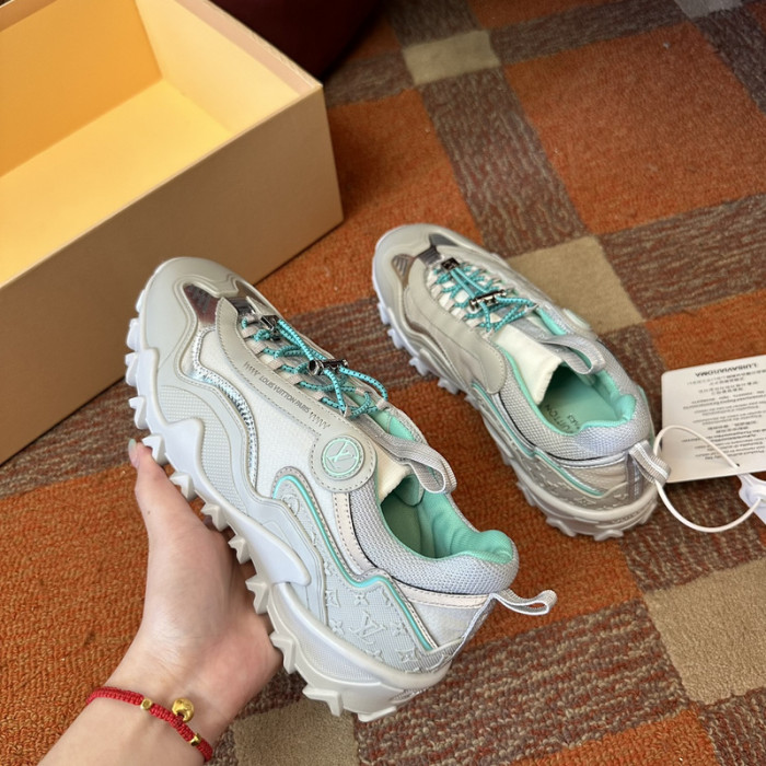 LV snekaers L0000409