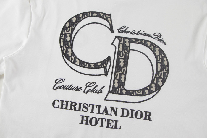 D1OR T-SHIRT DR64