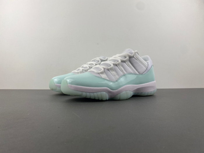 Air Jordan 11 Retro Low Igloo AH7860-103