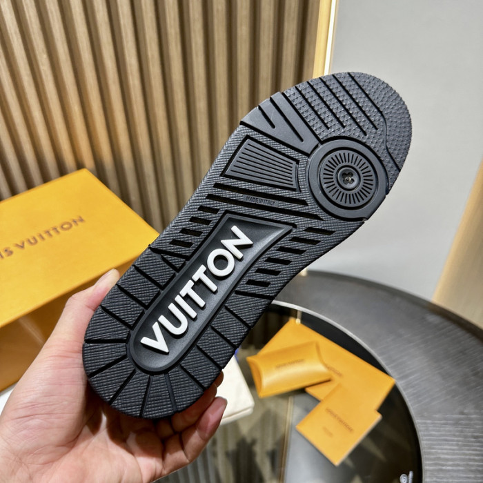 LV snekaers L0000604