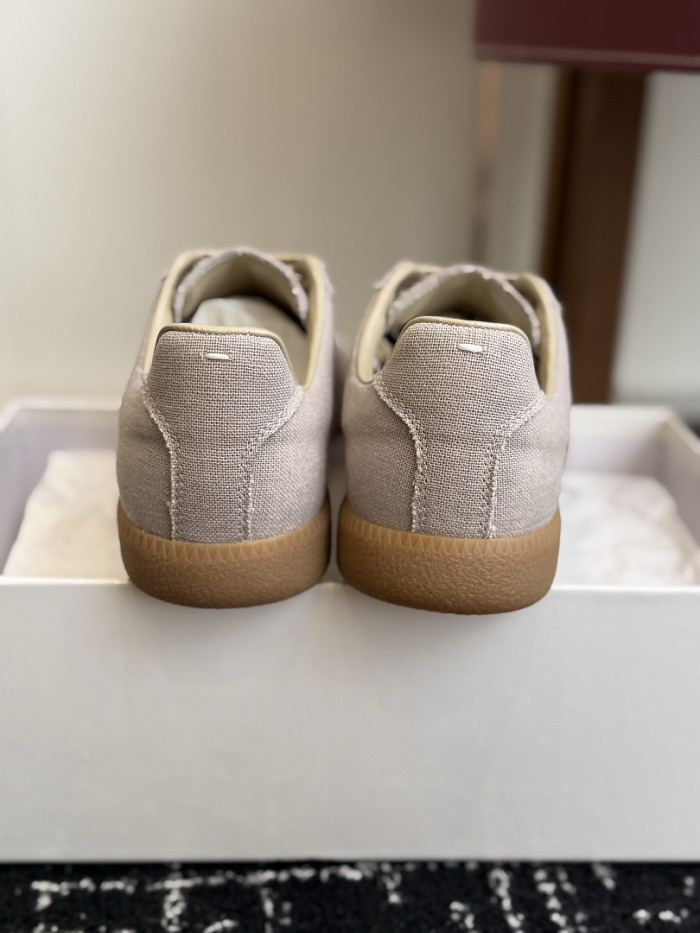 Ma1s0n Marg*e1a CALFSKIN S57WS0440