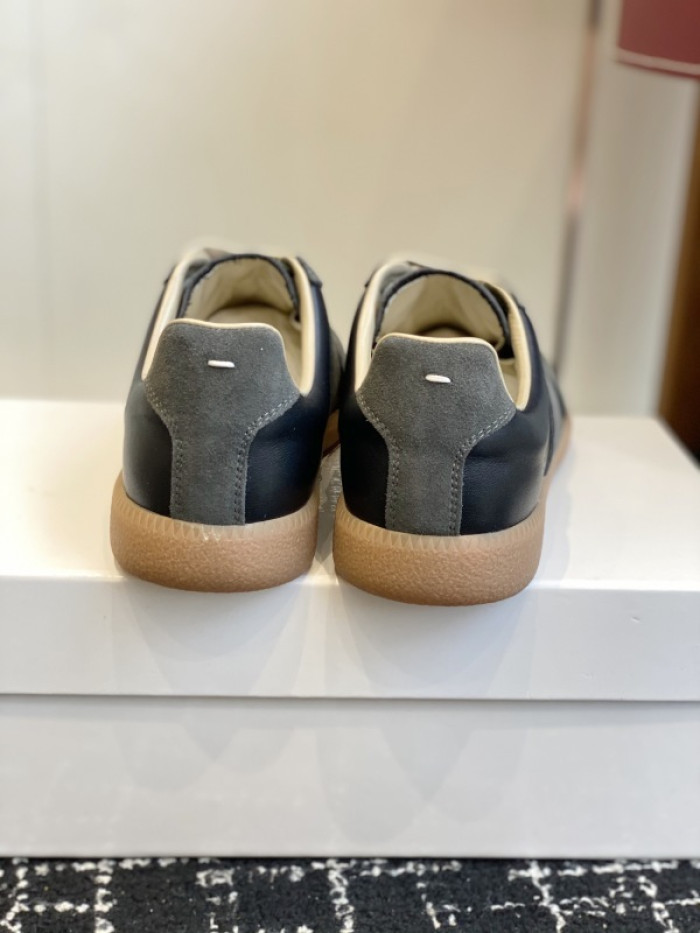 ma1s0n Marg*e1a calfskin s57ws0343