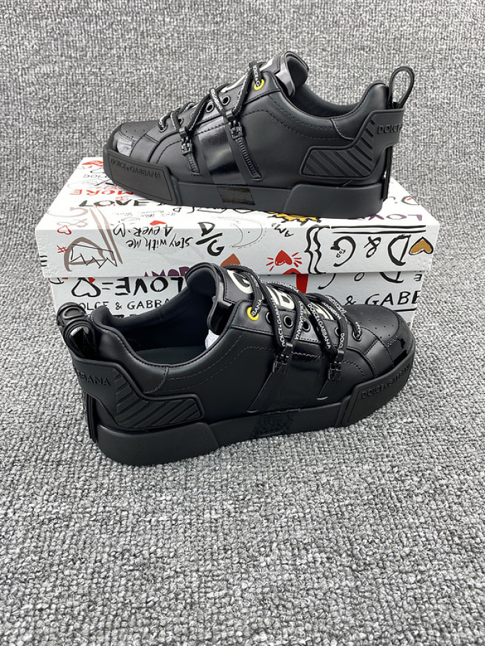 DG Sneaker DG49