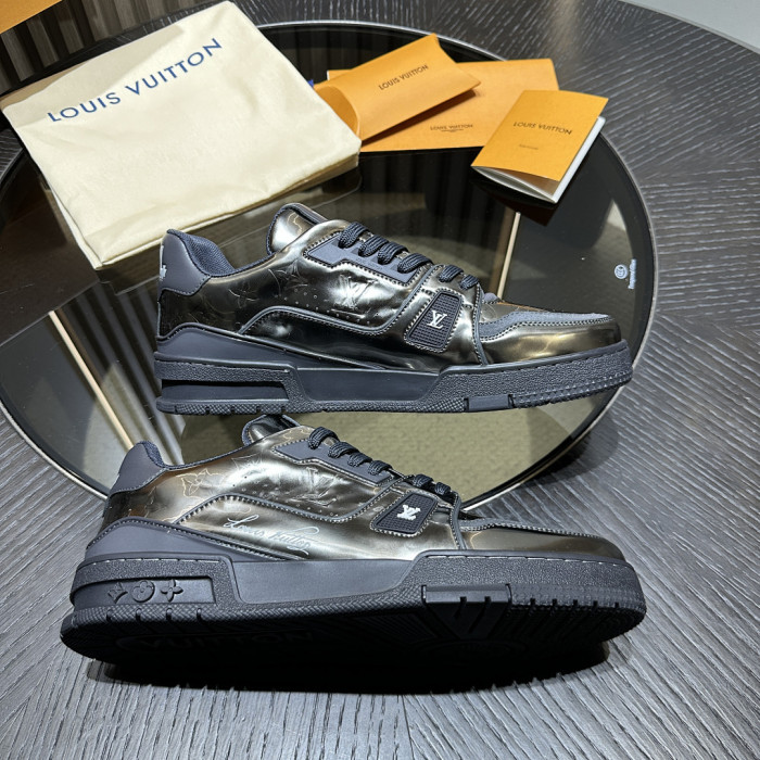 LV snekaers L0000703