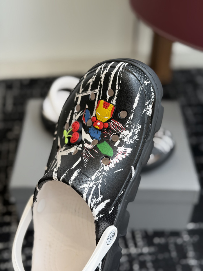 Balenciag* Sandal BS125