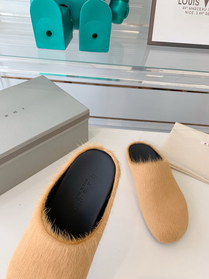 Marni Slides M014