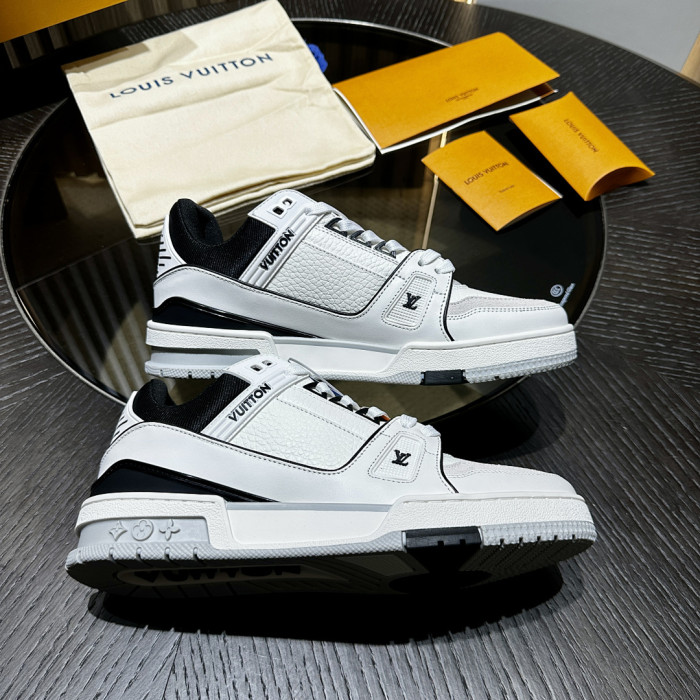 LV snekaers L0000677