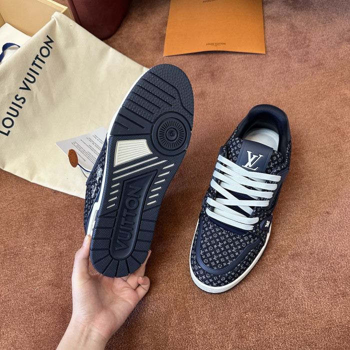 LV snekaers L0000905