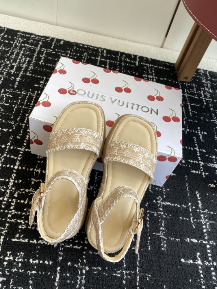 L&V sandal 230