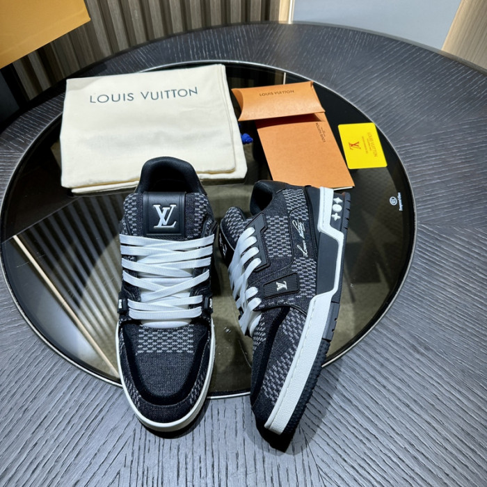 LV snekaers L0000438