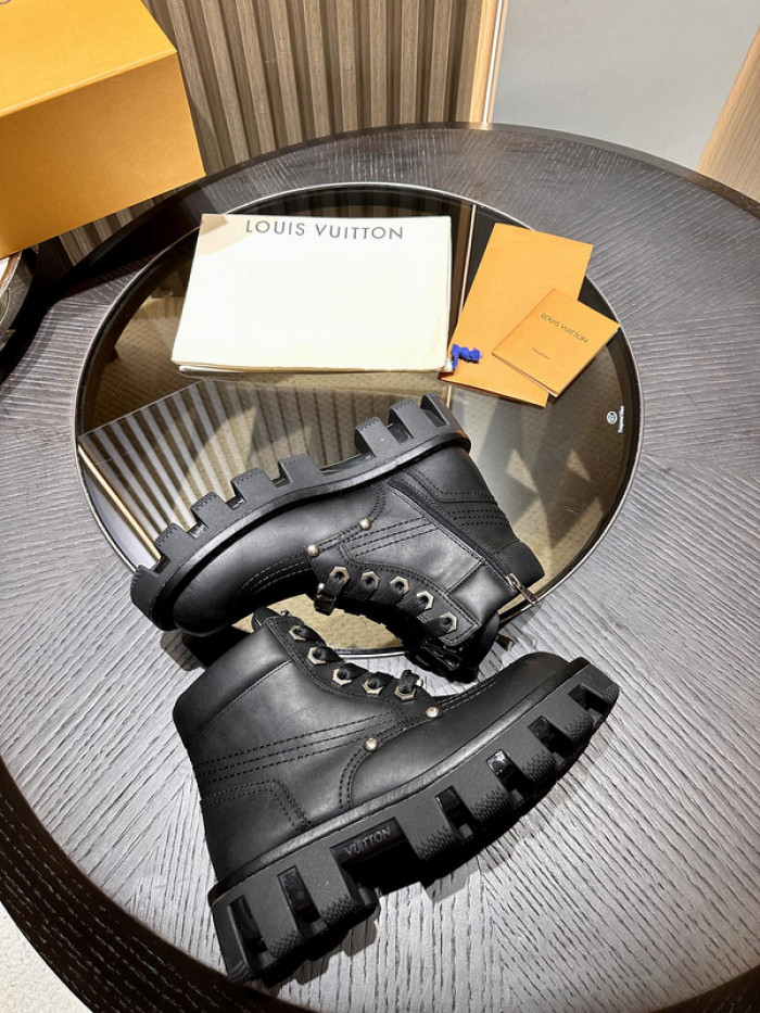 LV Boots L0000390
